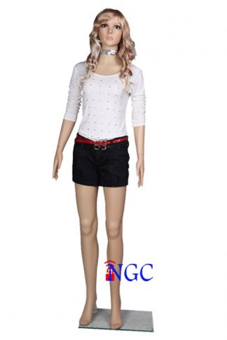 F7 ⁞ Realistic Female Mannequin